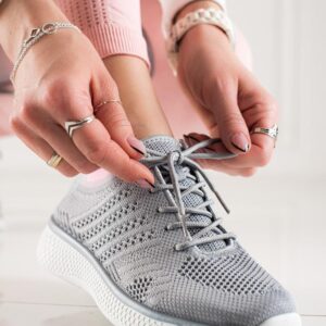SZNUROWANE BUTY SPORTOWE