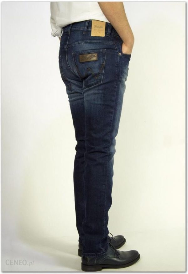 Wrangler BOYTON Blaze Regular Tapered 29/34 ciemno-niebieski